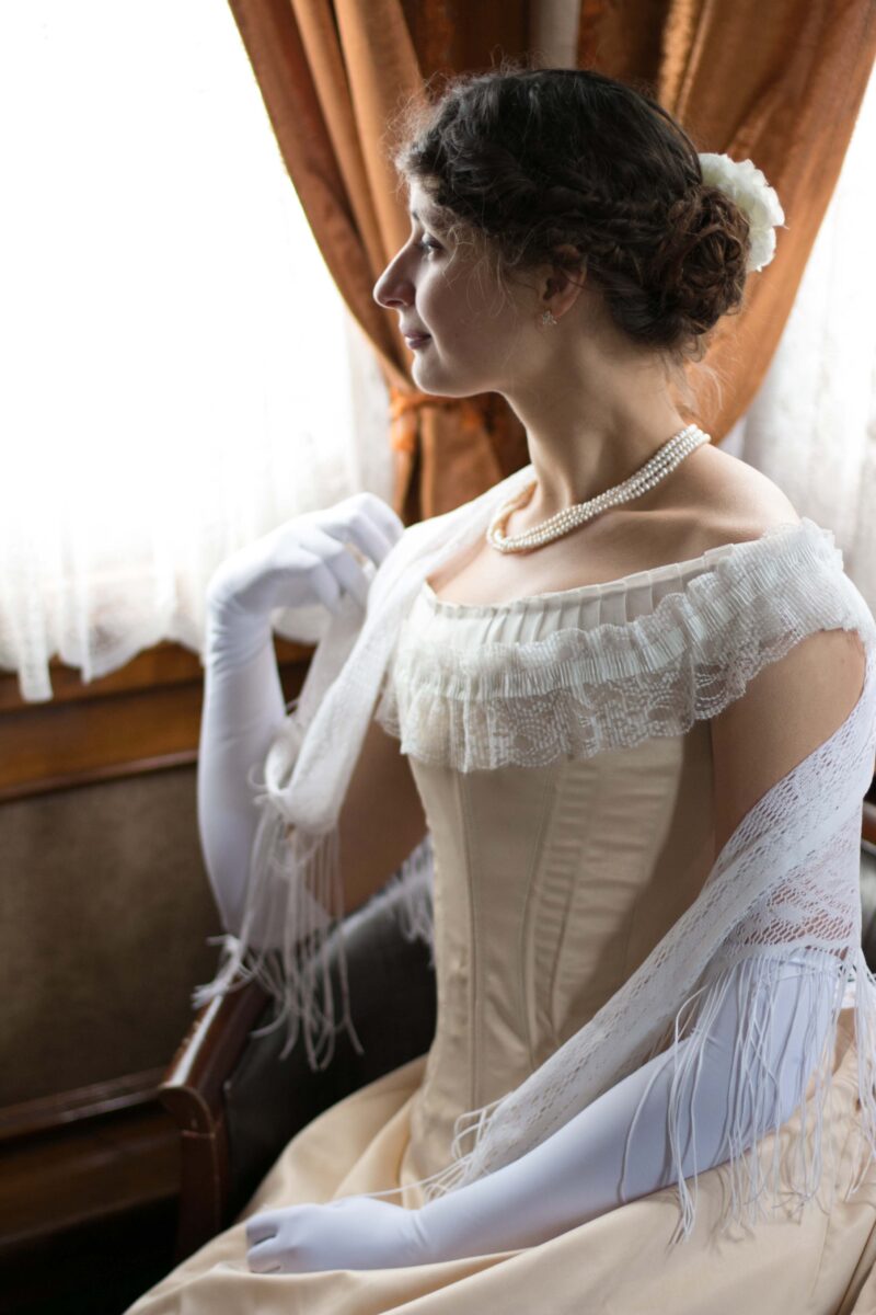 Victorian Off White Wedding Dress, 1880s Bustle Milk White Gown, Victorian Creamy Ballgown - Image 9