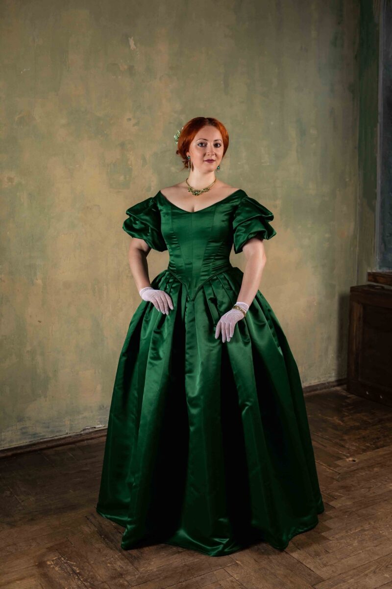 Christmas Green Ladie's Ball Gown, 1850s Crinoline Victorian Dress, American Civil War Gown - Image 5