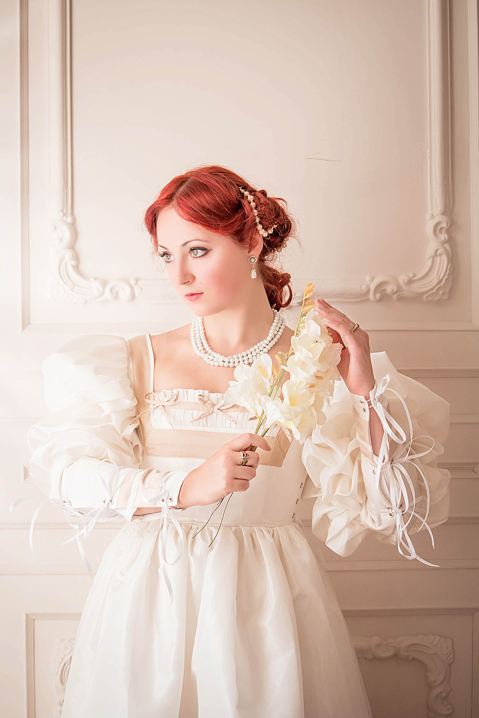 Renaissance Wedding Dress, 1500s White & Gold Renaissance Wedding Gown Renaissance Wedding Dress, 1500s White & Gold Renaissance Wedding Gown