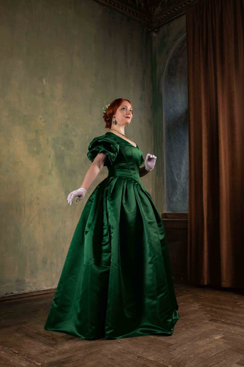 Christmas Green Ladie's Ball Gown, 1850s Crinoline Victorian Dress, American Civil War Gown - Image 6