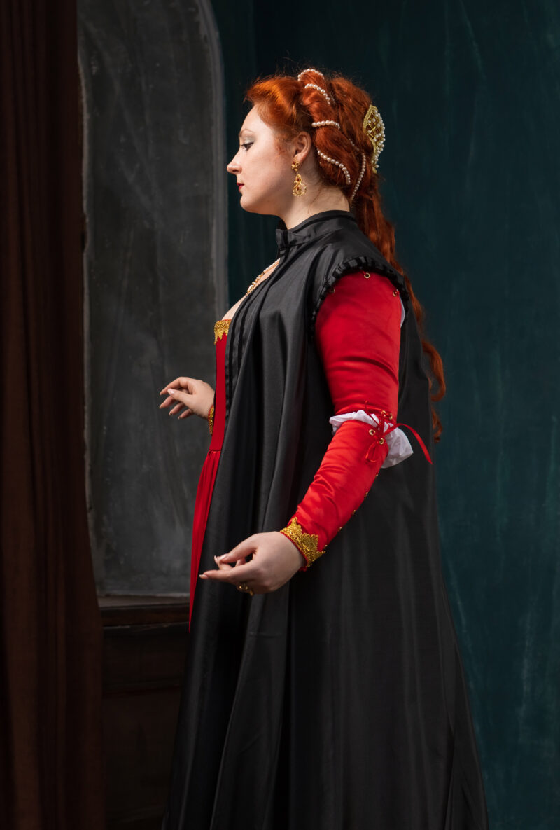 Black Renaissance Cloak, Lucretia Borgia Gown, 1500s Taffeta Coat, Renaissance Tudor Cape