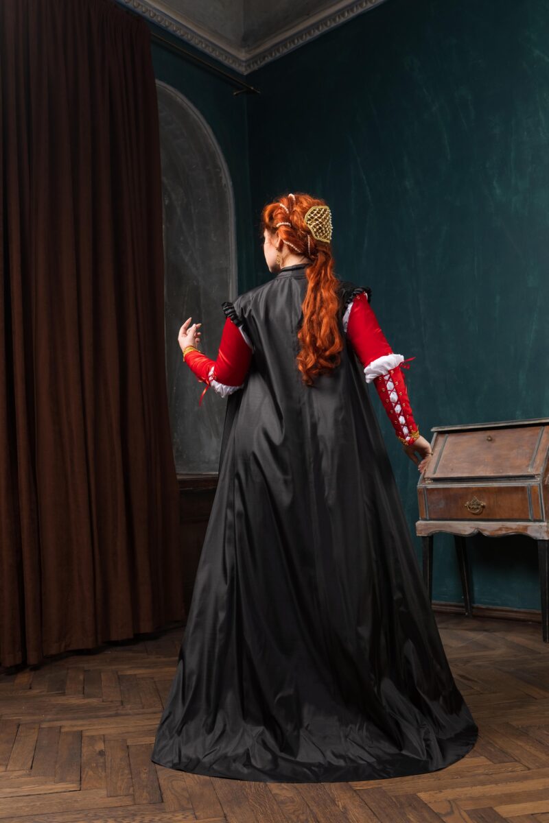 Black Renaissance Cloak, Lucretia Borgia Gown, 1500s Taffeta Coat, Renaissance Tudor Cape