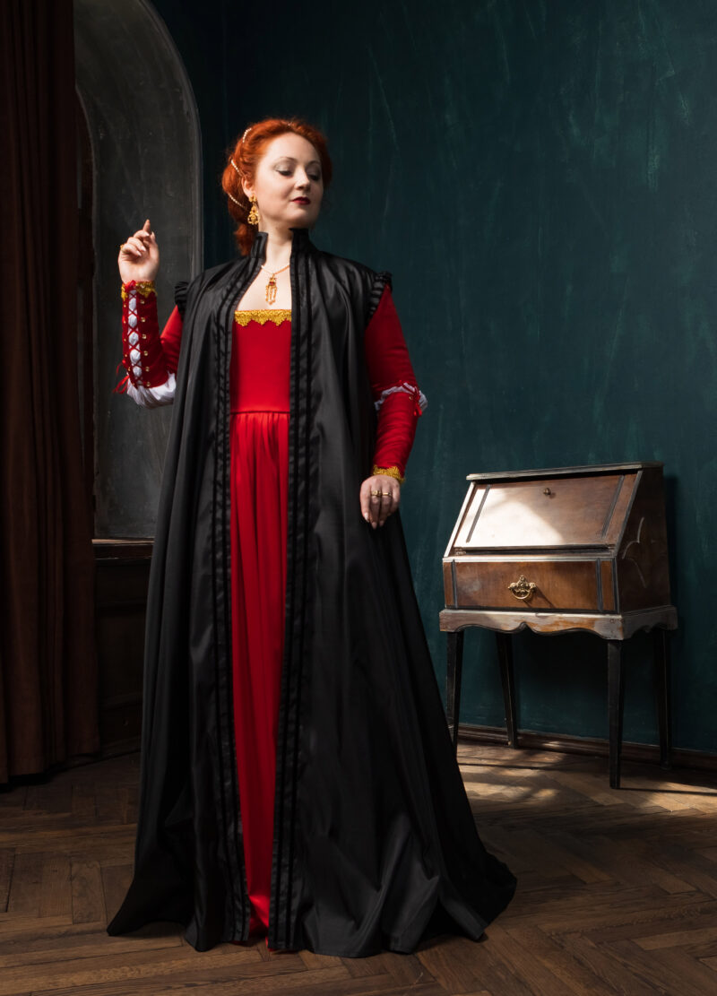 Black Renaissance Cloak, Lucretia Borgia Gown, 1500s Taffeta Coat, Renaissance Tudor Cape