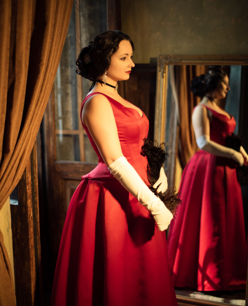 Crimson Red Victorian 1890s Dress, Gothic Edwardian Gown, Dramatic Belle Epoque Ballgown