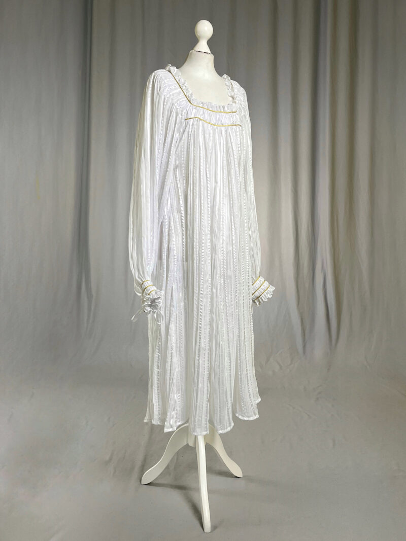 Luxurious Renaissance Chemise, Lucrezia Borgia Shirt, Renfair Queen Apparel - Image 6