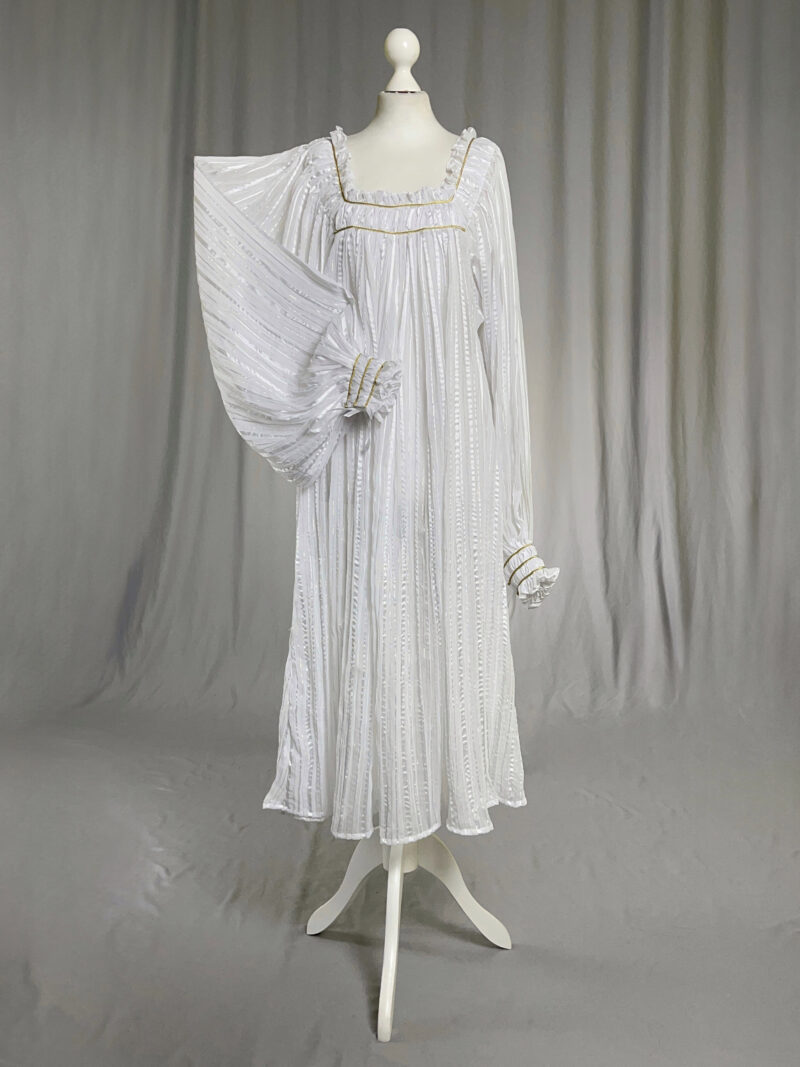 Luxurious Renaissance Chemise, Lucrezia Borgia Shirt, Renfair Queen Apparel - Image 7