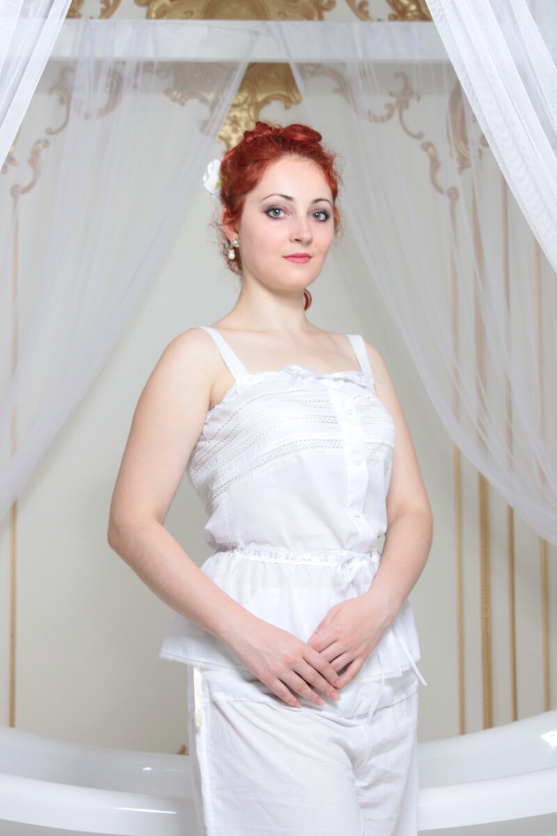 1900s Lingerie Set, White Batiste Camisole and Drawers - Image 6