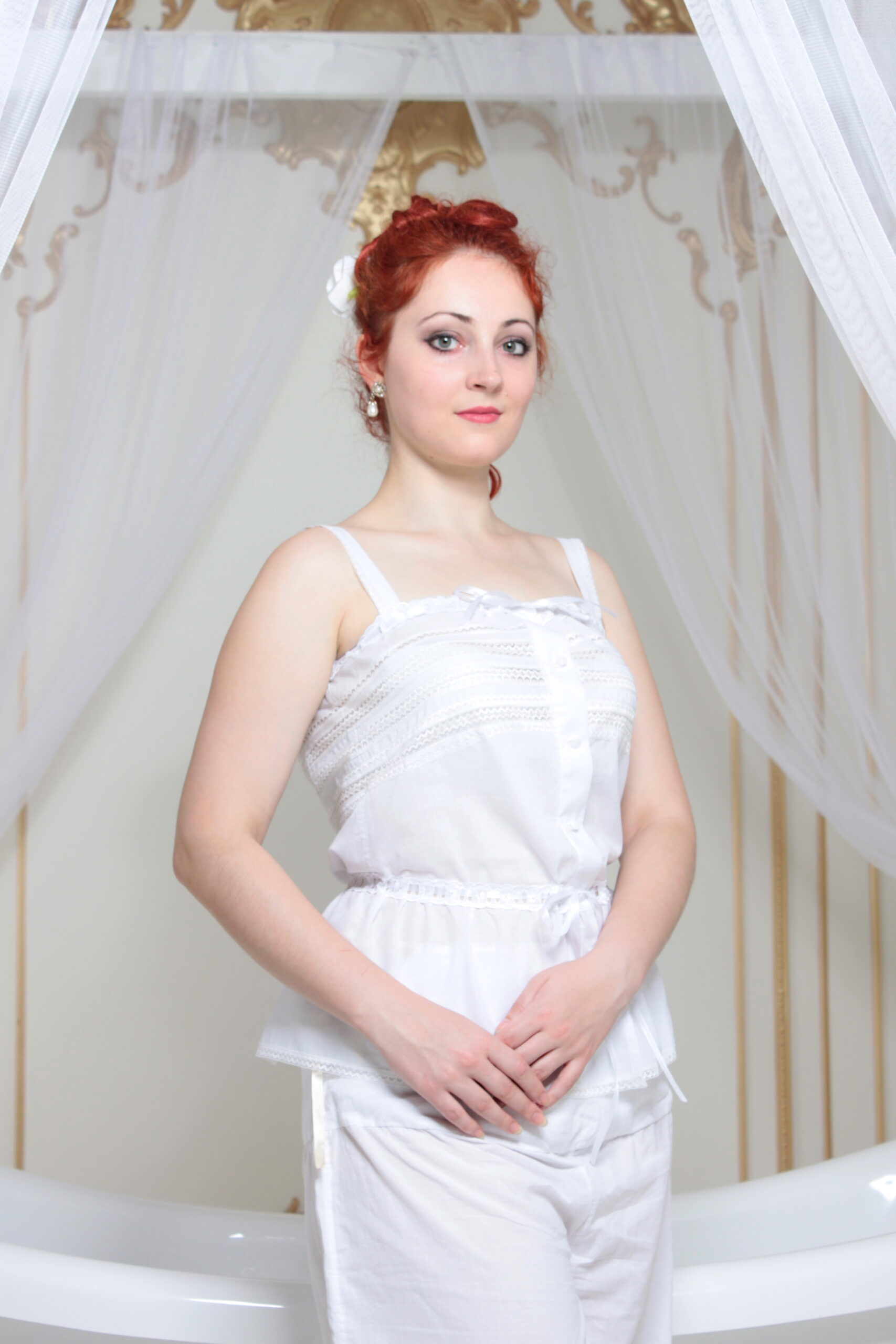 1900s Lingerie Set, White Batiste Camisole and Drawers - Image 6