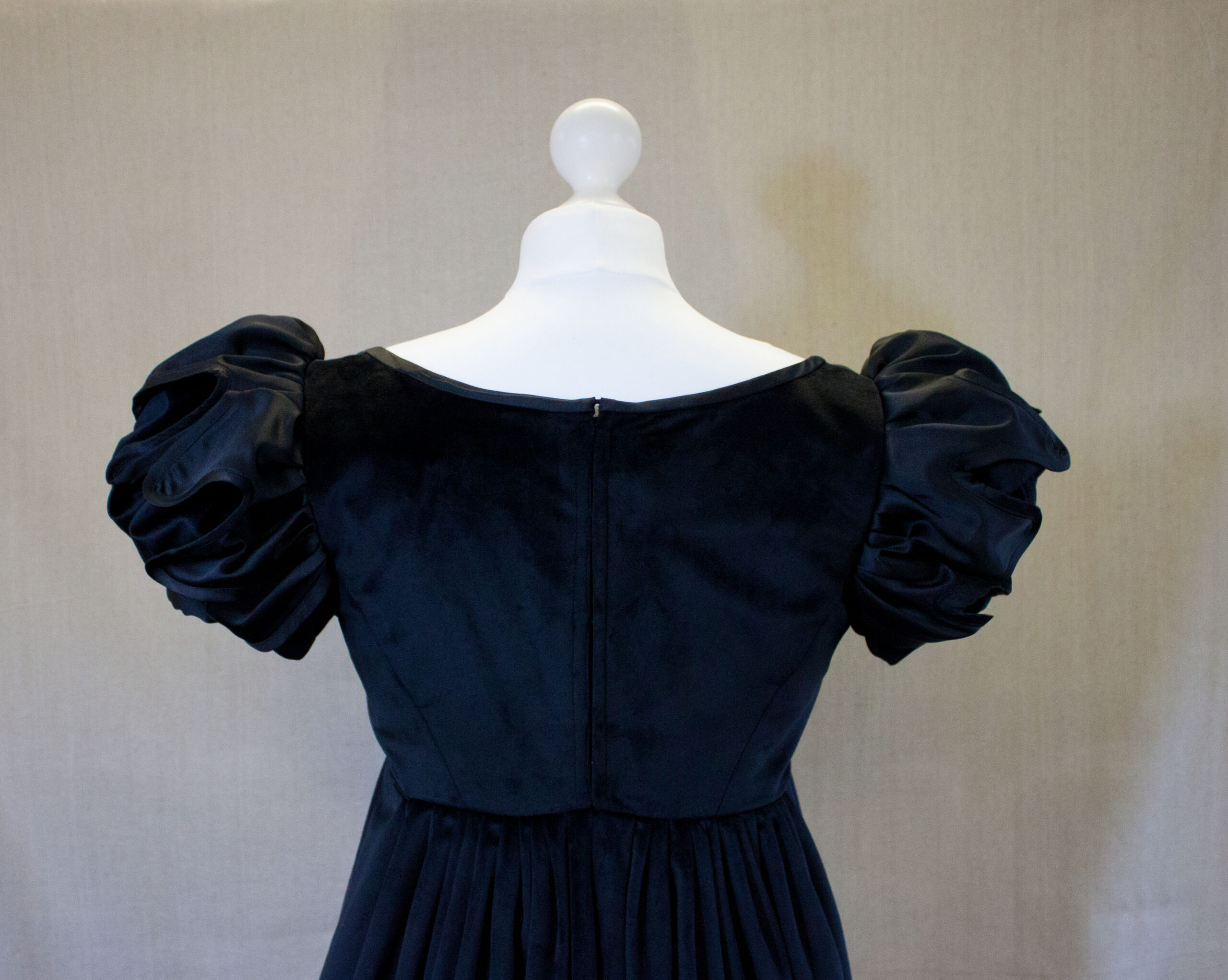 Black Velvet Regency Dress, 1800s Opera Gown, Napoleonic Mourning Gown (Copy) - Image 4