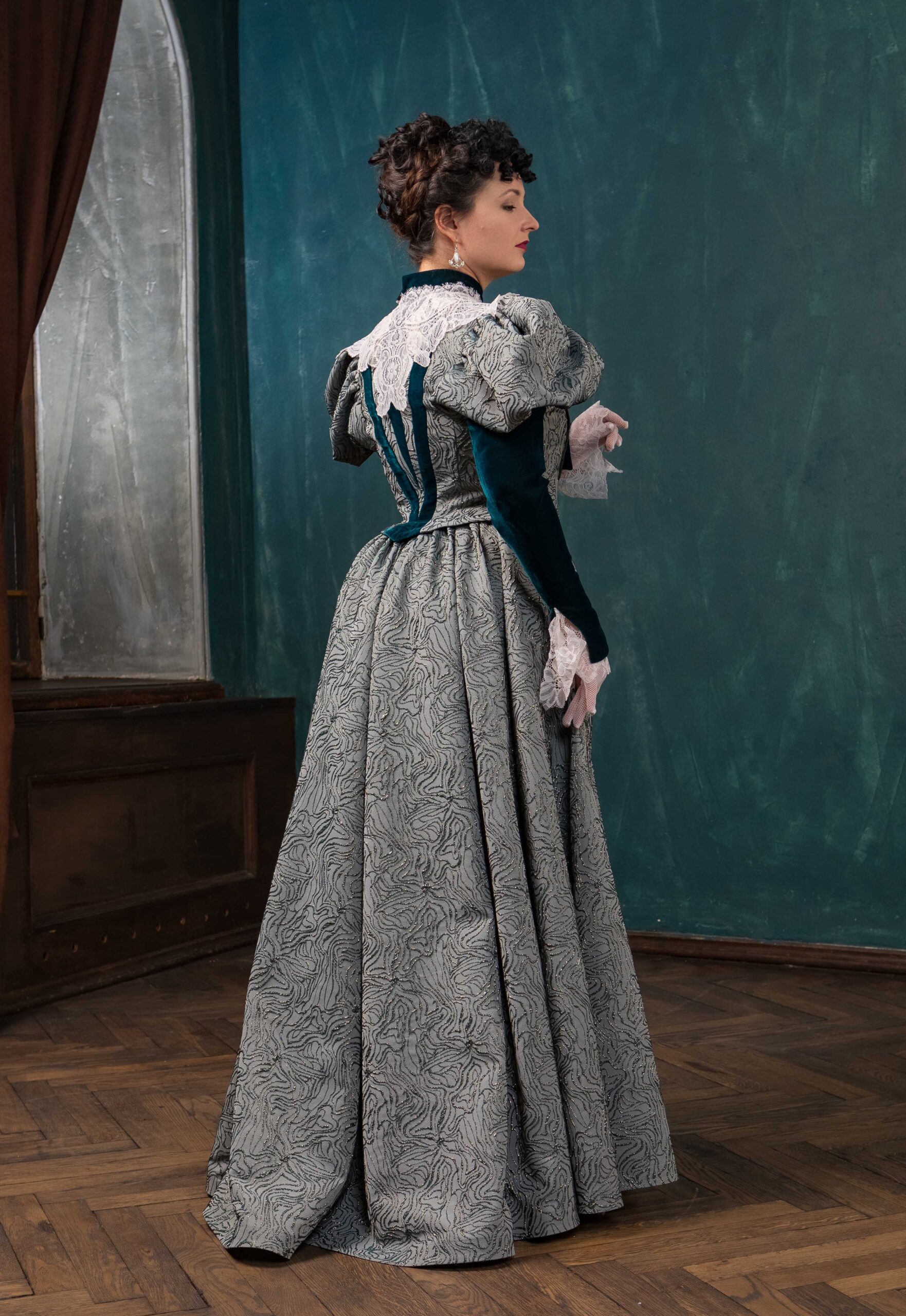 1890s Belle Epoque Gown, 1900s Historical Outfit - Image 5