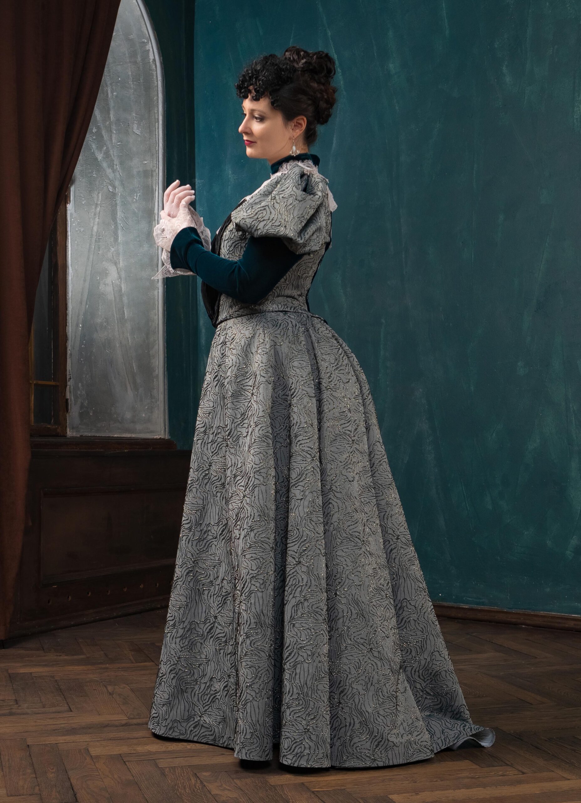 1890s Belle Epoque Gown, 1900s Historical Outfit - Image 7