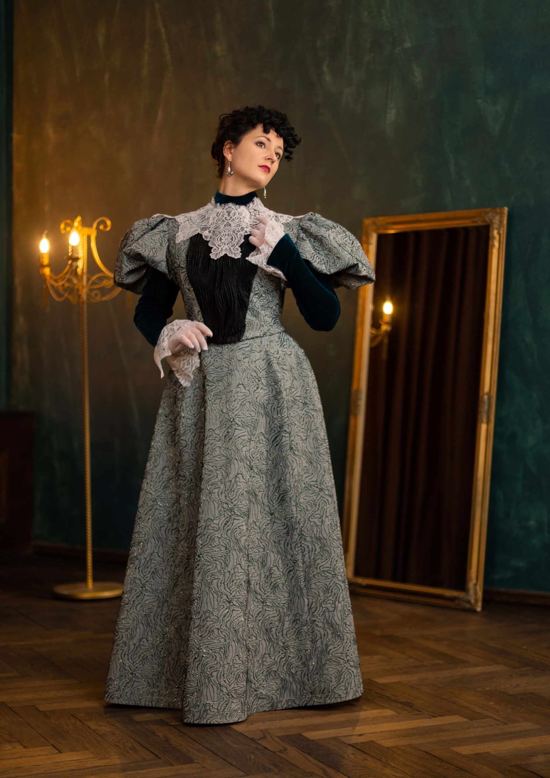 1890s Belle Epoque Gown, 1900s Historical Outfit - Image 3