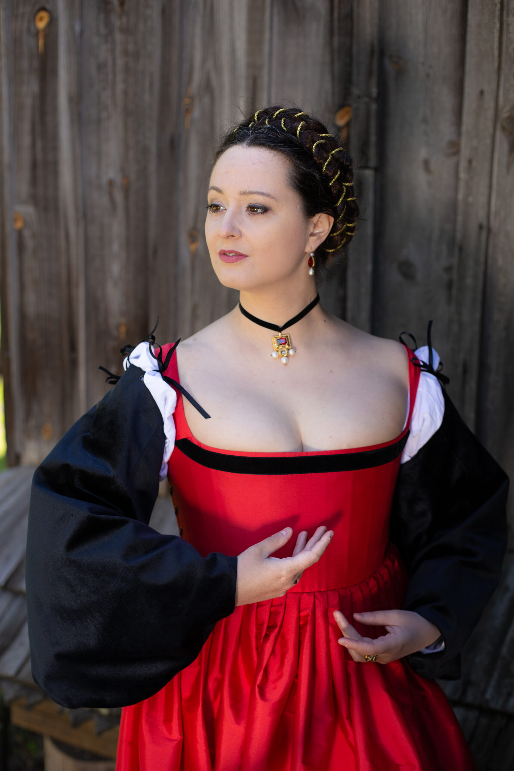 black and red renaissance dress Women's Hooded Renaissance Dress with Train in Black/Purple, size: Medium