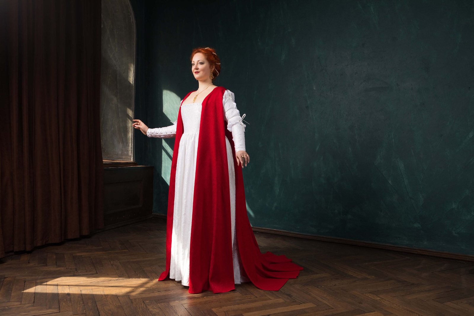 Italian Renaissance Red Giorno Cloak, 1490s Giornea Cape - Image 5