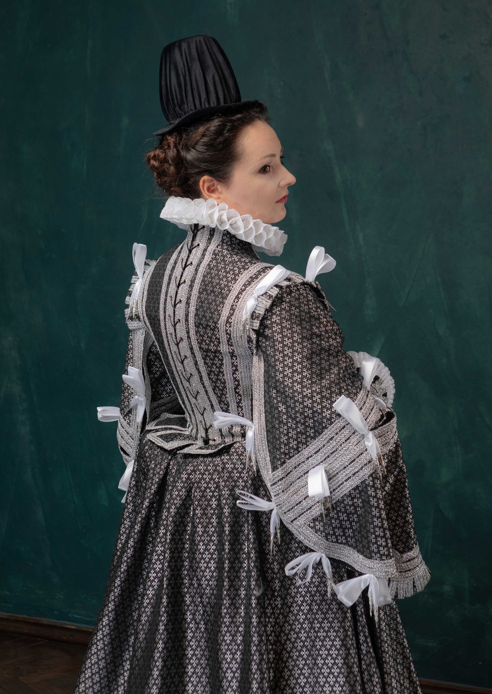 Renaissance Court Gown, 1570s Spanish Royal Dress, Black and Silver Queen Historical Reenactment Attire - Image 10