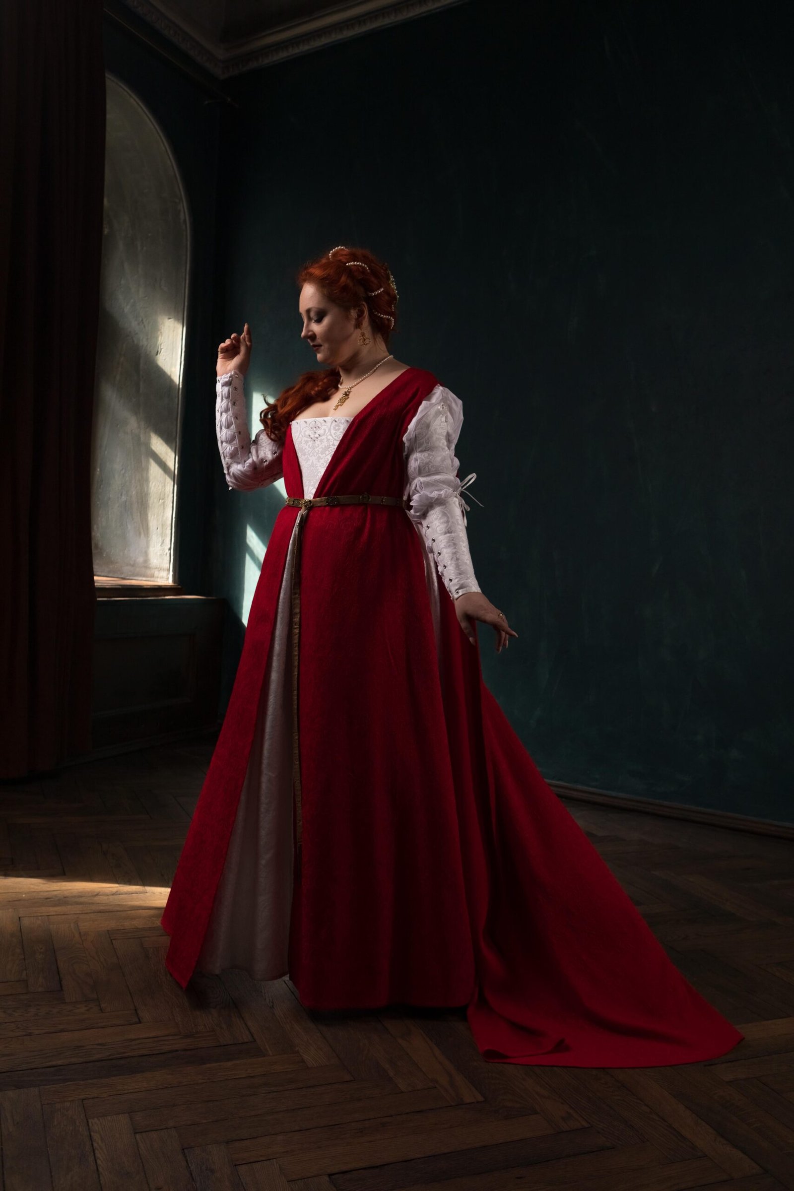 Italian Renaissance Red Giorno Cloak, 1490s Giornea Cape