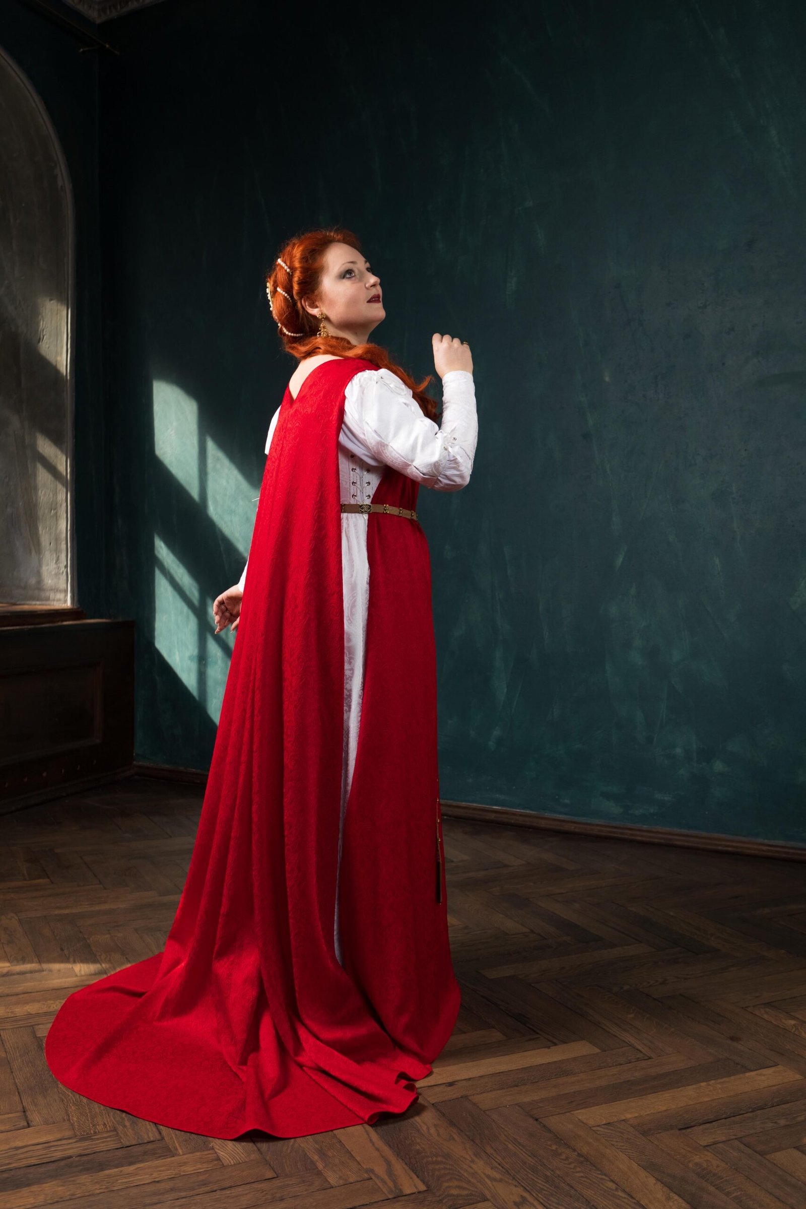 Italian Renaissance Red Giorno Cloak, 1490s Giornea Cape - Image 8