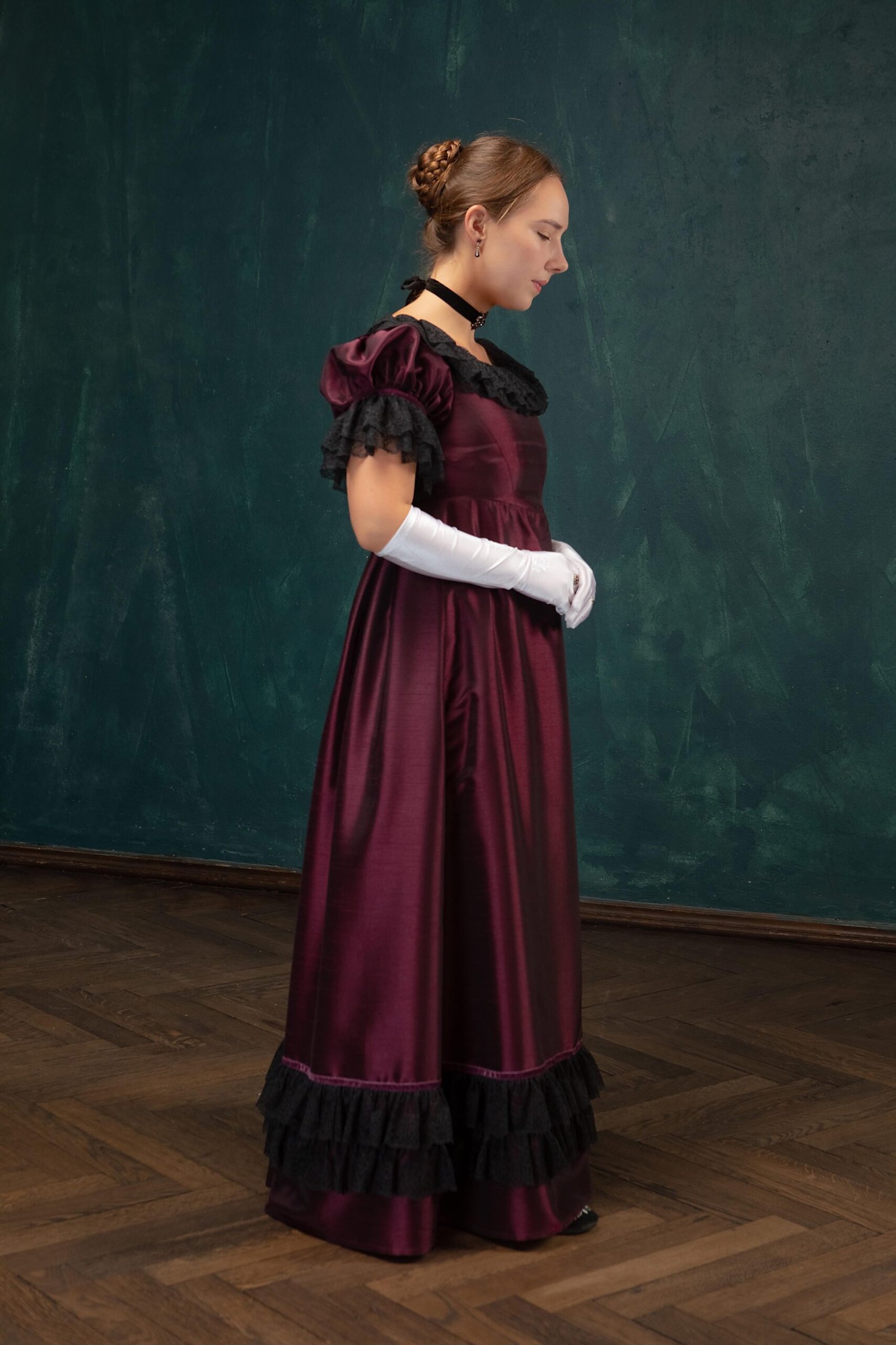 Regency Dress in Burgundy Taffeta and Black Lace, 1810s Gothic Historical Evening Gown - Image 5