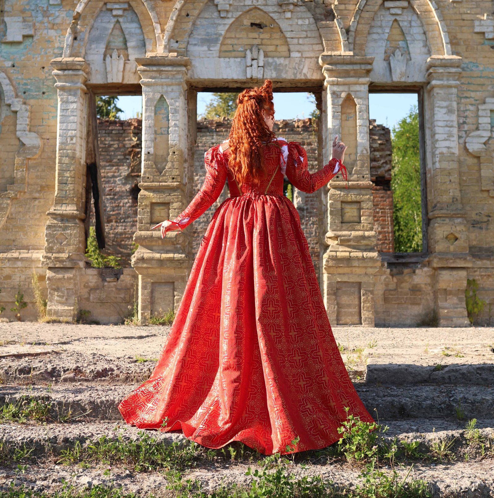 Virtuous Courtesan Renaissance Gown, 1570s Red and Gold Veronica Franco Dress for Venice Carnival - Image 8