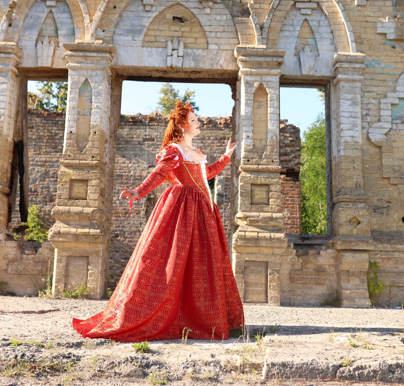Virtuous Courtesan Renaissance Gown, 1570s Red and Gold Veronica Franco Dress for Venice Carnival - Image 5