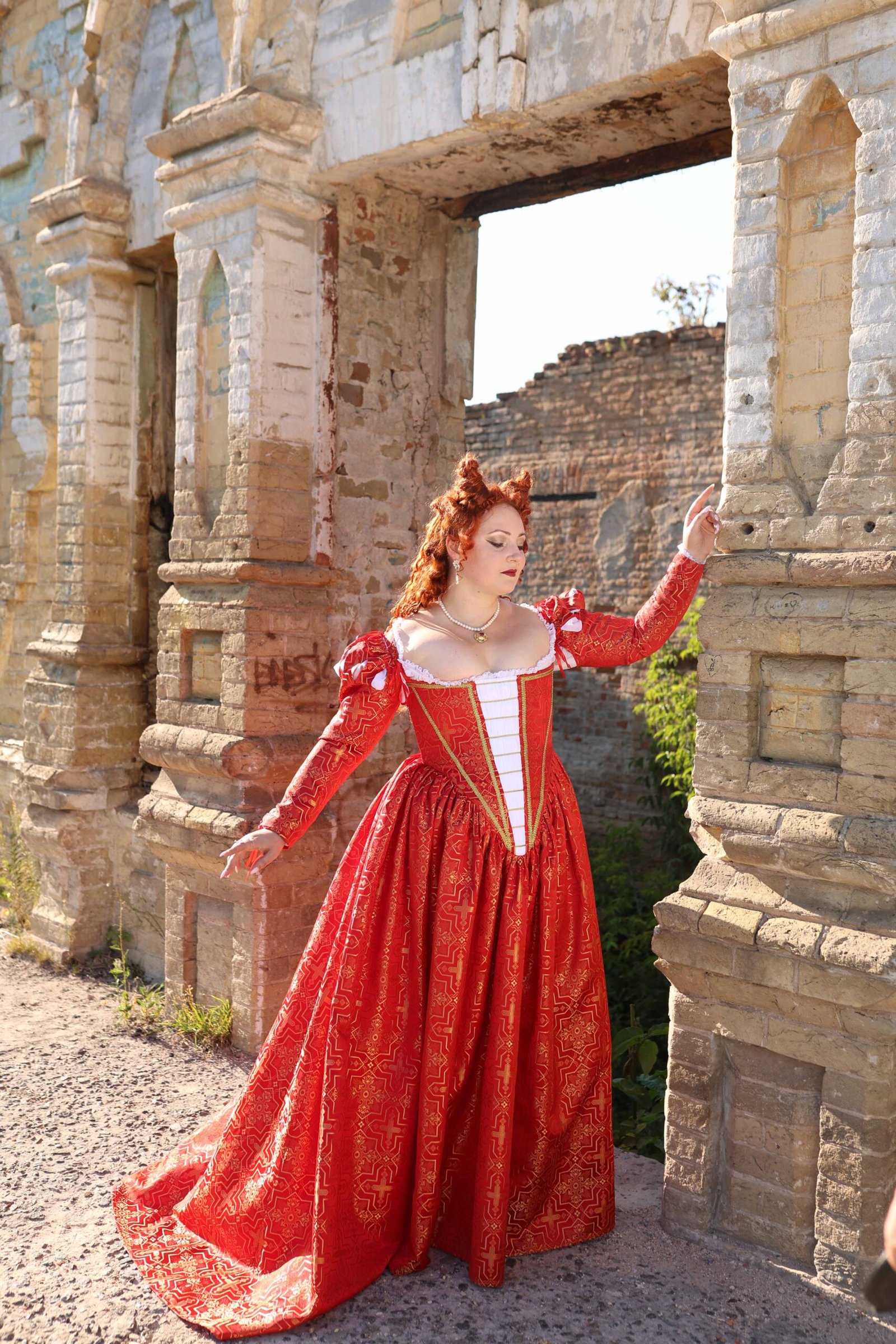 Virtuous Courtesan Renaissance Gown, 1570s Red and Gold Veronica Franco Dress for Venice Carnival - Image 16