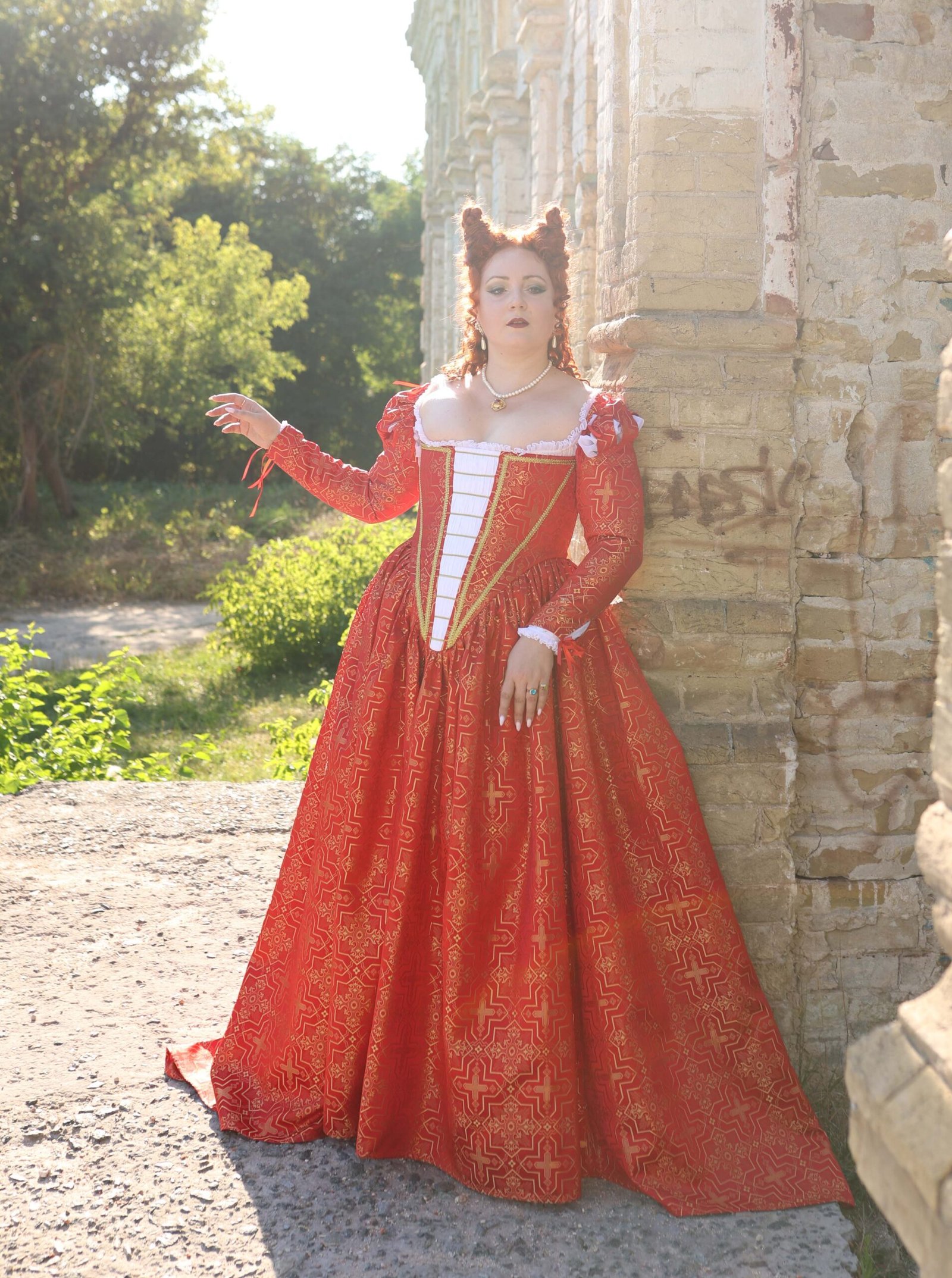 Virtuous Courtesan Renaissance Gown, 1570s Red and Gold Veronica Franco Dress for Venice Carnival - Image 17
