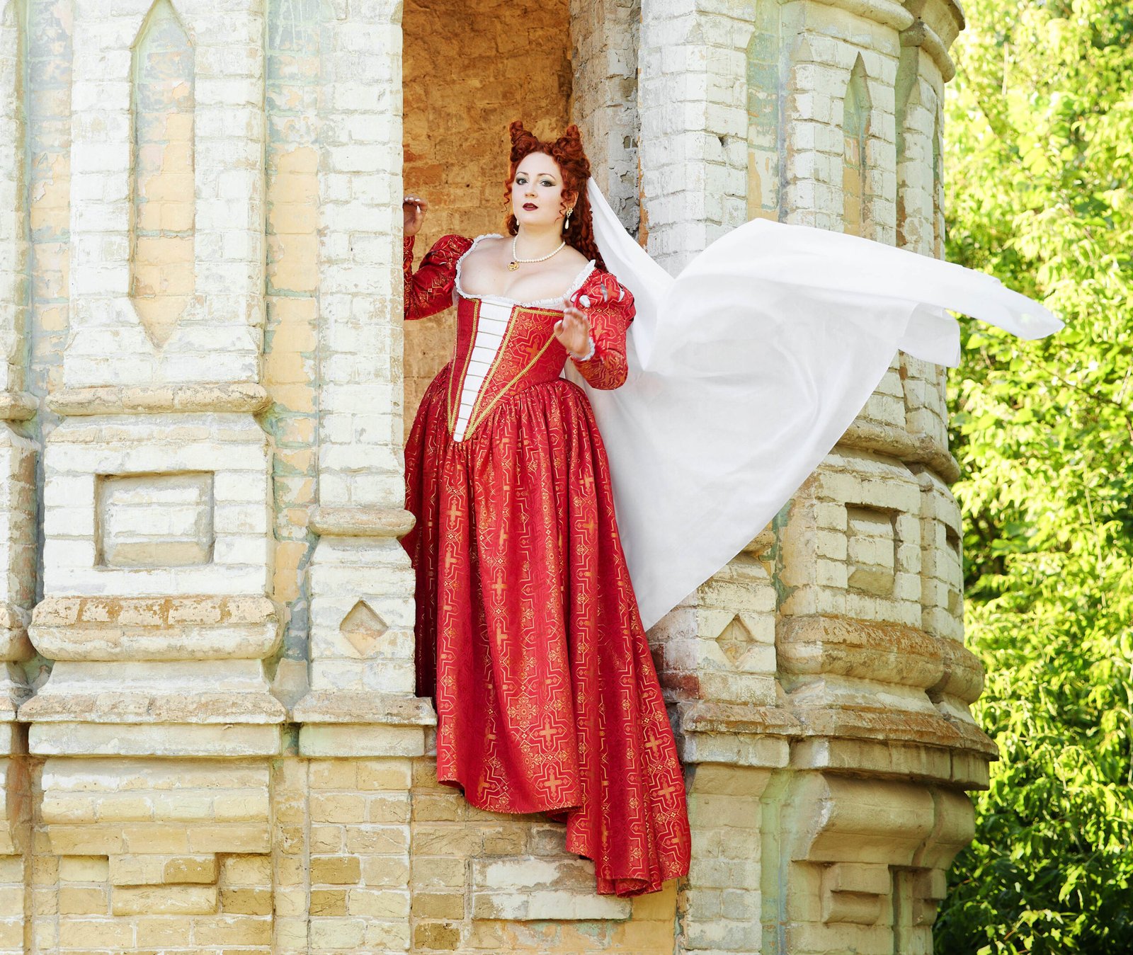 Virtuous Courtesan Renaissance Gown, 1570s Red and Gold Veronica Franco Dress for Venice Carnival - Image 14