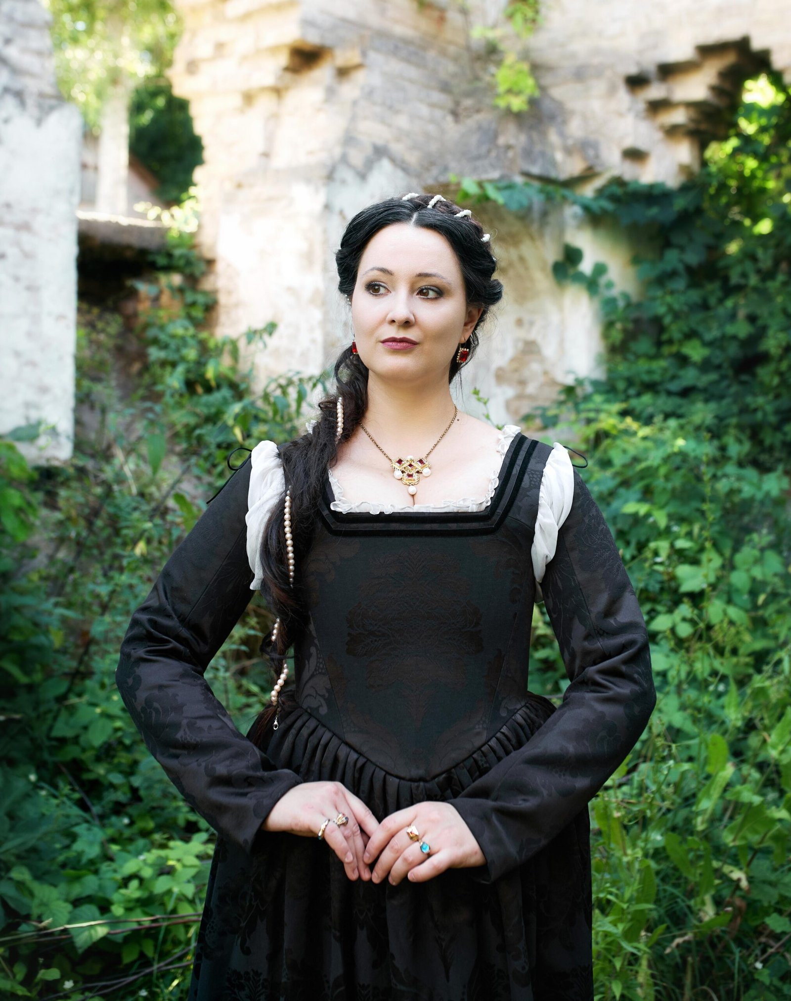 Black 1550s Renaissance Gown, Gothic Renfaire Outfit - Image 13